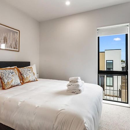 Appartamento Fresh & Sleek Grey Lynn Unit With Private Patio Auckland Esterno foto
